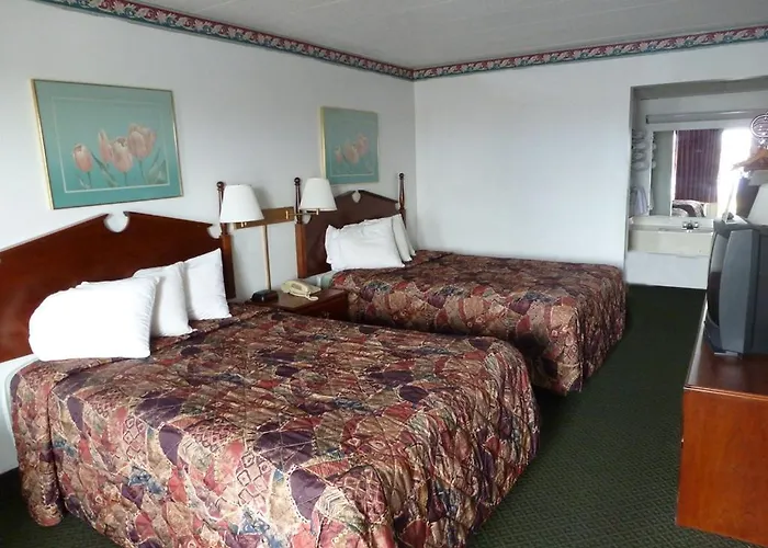 Hotel Budget Host 2*